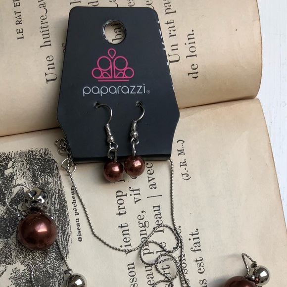🍁NEW Paparazzi Brown & Silver Metallic Bead Necklace and Earrings Set - Picture 3 of 6